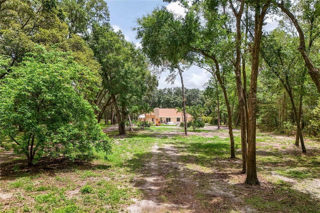 33943 E LAKE JOANNA DRIVE, Eustis, FL 32736