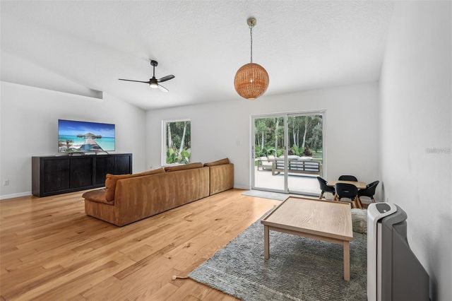 33943 E LAKE JOANNA DRIVE, Eustis, FL 32736