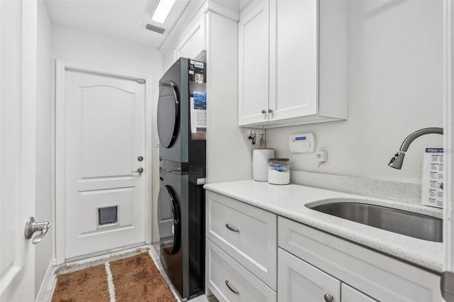 33943 E LAKE JOANNA DRIVE, Eustis, FL 32736