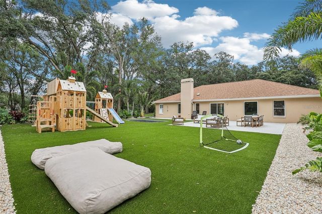 33943 E LAKE JOANNA DRIVE, Eustis, FL 32736