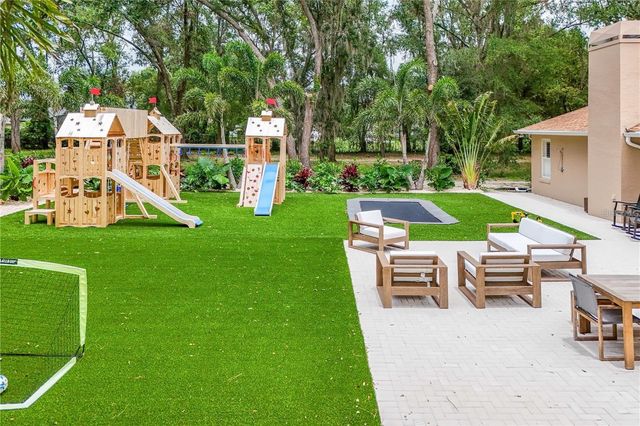 33943 E LAKE JOANNA DRIVE, Eustis, FL 32736