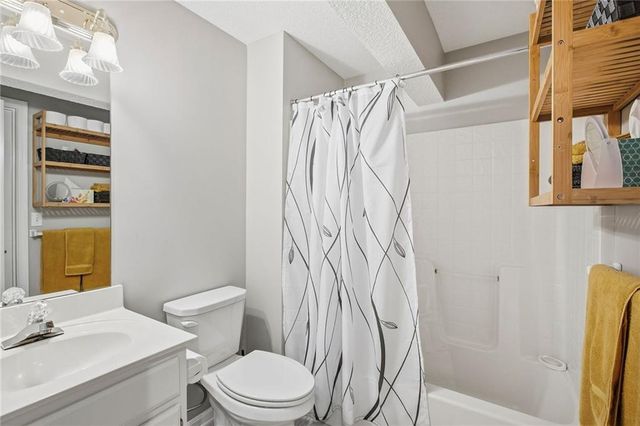 7645 W 149th Street, Overland Park, KS 66223