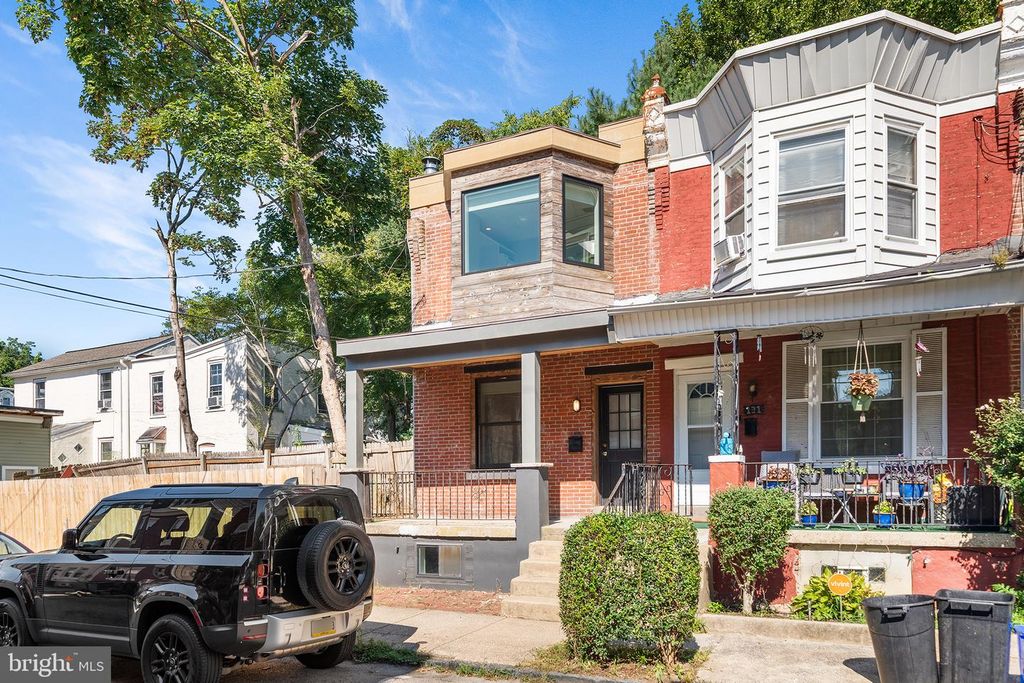 133 W DUVAL ST, PHILADELPHIA, PA 19144 — exterior