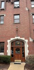 1103 Holly Court 306, Oak Park, IL 60301