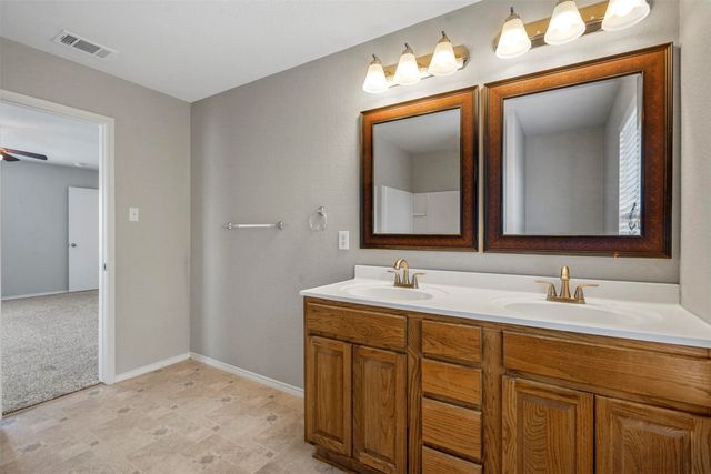 6432 Paradise Valley Road, Fort Worth, TX 76112