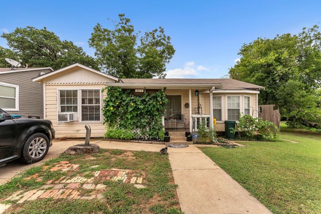 3013 Forest Avenue, Fort Worth, TX 76112