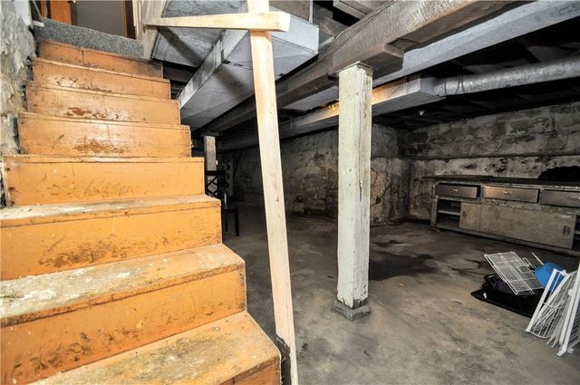 116 Custer Ave, Vandergrift, PA 15690