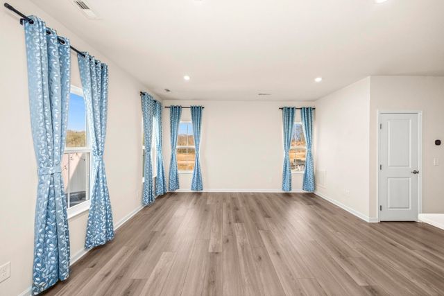 247 Pryor Dr, Gallatin, TN 37066