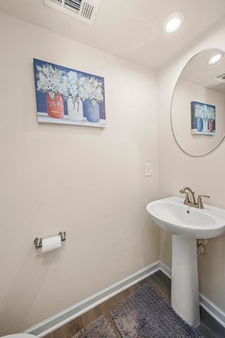 247 Pryor Dr, Gallatin, TN 37066