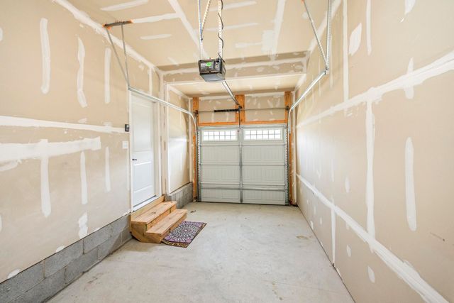 247 Pryor Dr, Gallatin, TN 37066