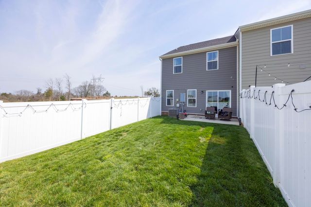 247 Pryor Dr, Gallatin, TN 37066