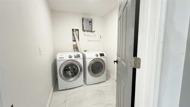 1414 E HARDING STREET, Orlando, FL 32806