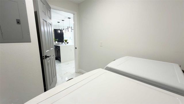 1414 E HARDING STREET, Orlando, FL 32806