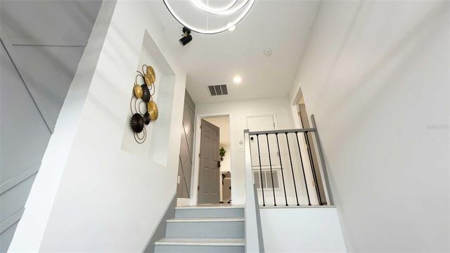 1414 E HARDING STREET, Orlando, FL 32806