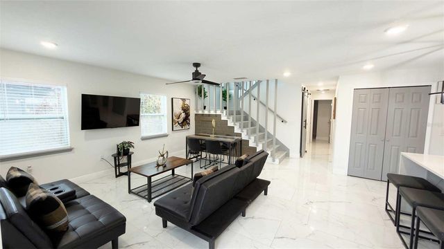 1414 E HARDING STREET, Orlando, FL 32806