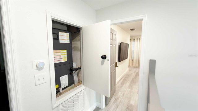 1414 E HARDING STREET, Orlando, FL 32806