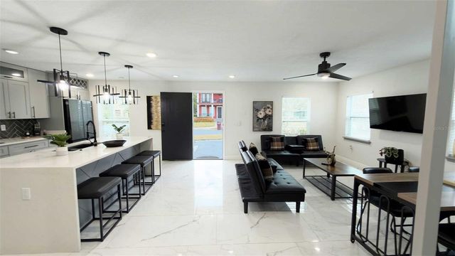 1414 E HARDING STREET, Orlando, FL 32806