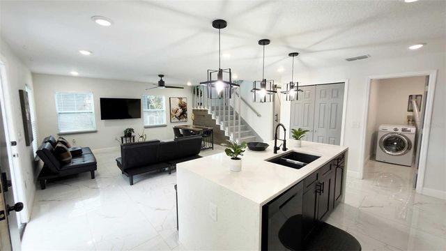 1414 E HARDING STREET, Orlando, FL 32806