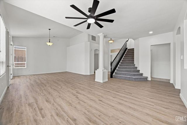 11101 Cypress Falls Avenue, Bakersfield, CA 93312