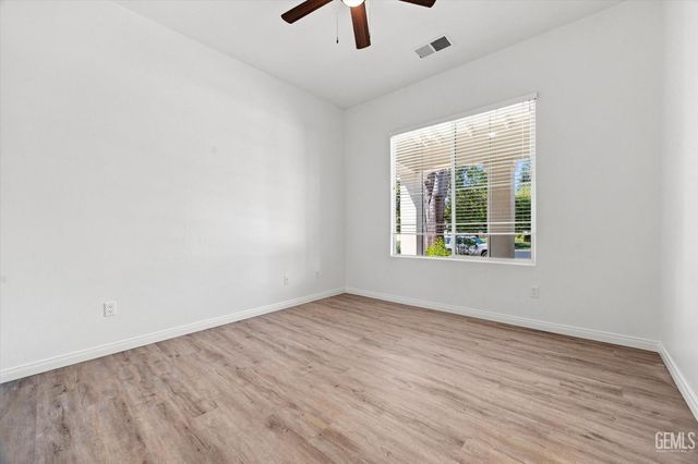 11101 Cypress Falls Avenue, Bakersfield, CA 93312