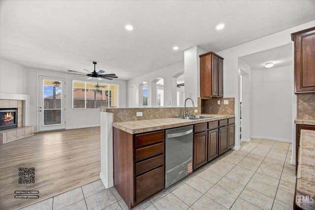 11101 Cypress Falls Avenue, Bakersfield, CA 93312