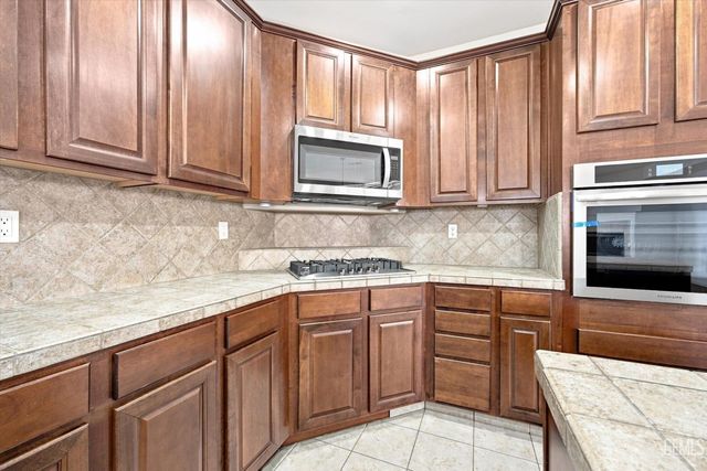 11101 Cypress Falls Avenue, Bakersfield, CA 93312