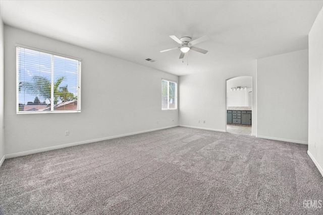 11101 Cypress Falls Avenue, Bakersfield, CA 93312