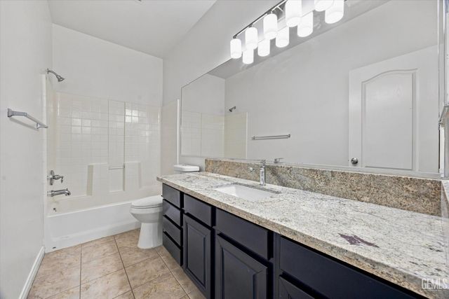 11101 Cypress Falls Avenue, Bakersfield, CA 93312