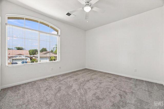 11101 Cypress Falls Avenue, Bakersfield, CA 93312