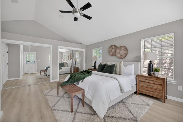 411 W Live Oak ST, Austin, TX 78704