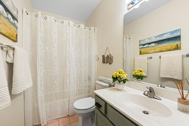 9225 Norris Drive, Hobart, IN 46342