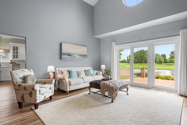 9225 Norris Drive, Hobart, IN 46342