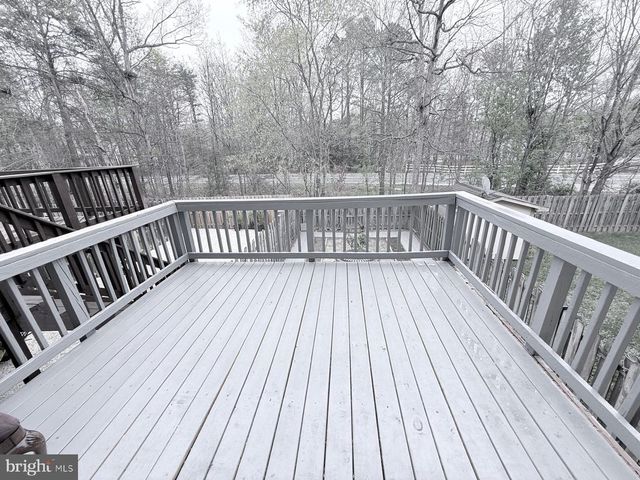 11203 KINGS CREST CT, Fredericksburg, VA 22407