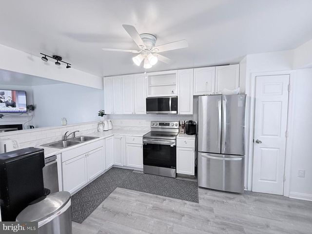11203 KINGS CREST CT, Fredericksburg, VA 22407