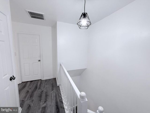 11203 KINGS CREST CT, Fredericksburg, VA 22407