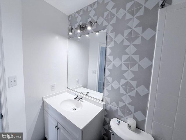 11203 KINGS CREST CT, Fredericksburg, VA 22407