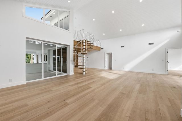 6189 Woodcutter Court, Palm Beach Gardens, FL 33418