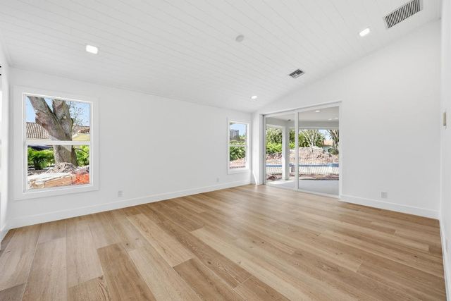 6189 Woodcutter Court, Palm Beach Gardens, FL 33418