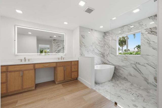 6189 Woodcutter Court, Palm Beach Gardens, FL 33418