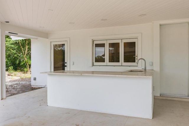 6189 Woodcutter Court, Palm Beach Gardens, FL 33418