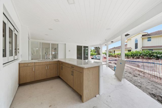 6189 Woodcutter Court, Palm Beach Gardens, FL 33418