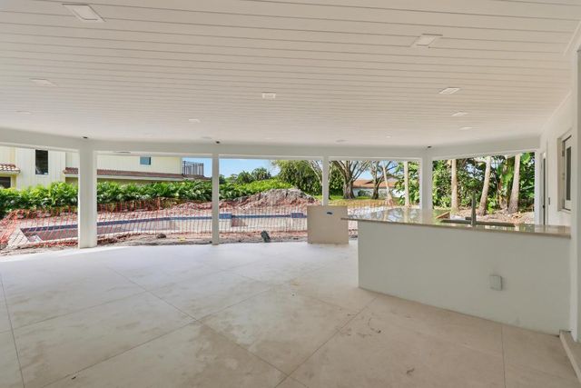 6189 Woodcutter Court, Palm Beach Gardens, FL 33418