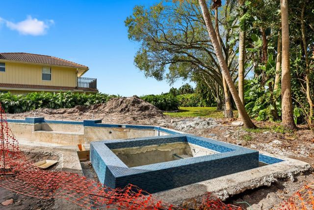 6189 Woodcutter Court, Palm Beach Gardens, FL 33418