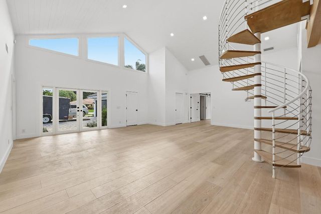 6189 Woodcutter Court, Palm Beach Gardens, FL 33418