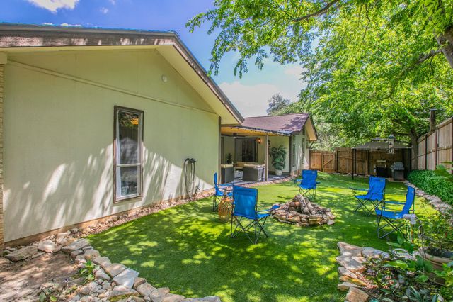 7010 Grove Crest DR, Austin, TX 78736