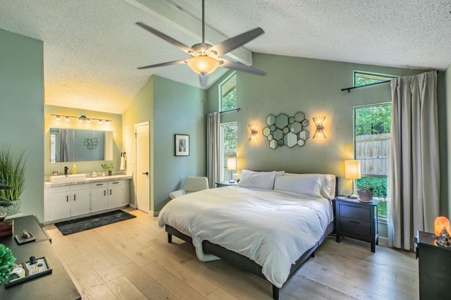 7010 Grove Crest DR, Austin, TX 78736