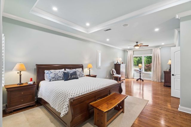 2600 Tyne Blvd, Nashville, TN 37215