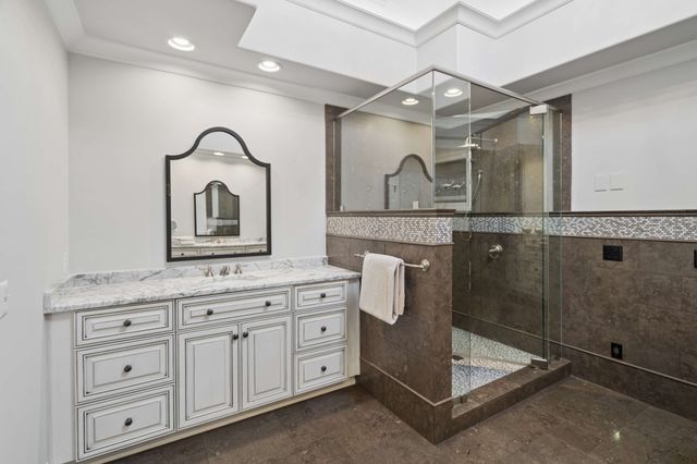 2600 Tyne Blvd, Nashville, TN 37215