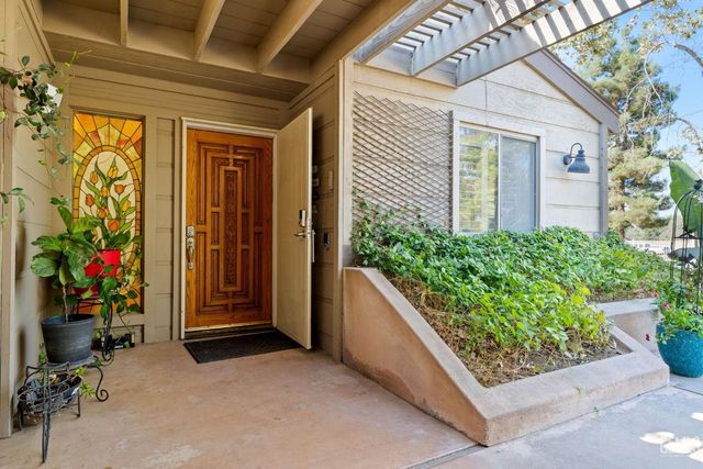 6816 Coffee Road, Bakersfield, CA 93308