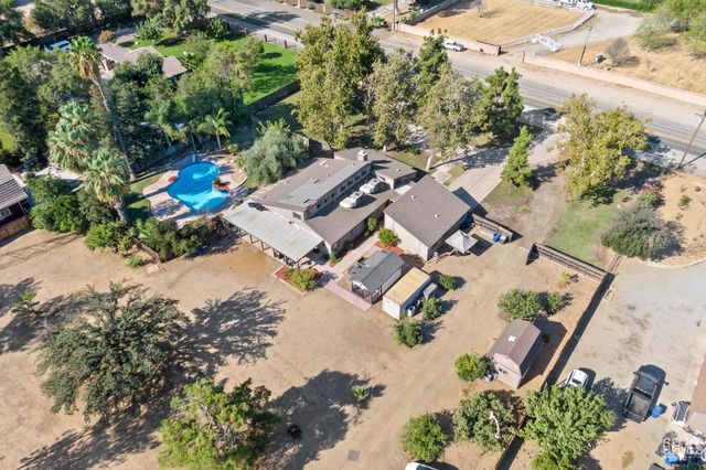 6816 Coffee Road, Bakersfield, CA 93308